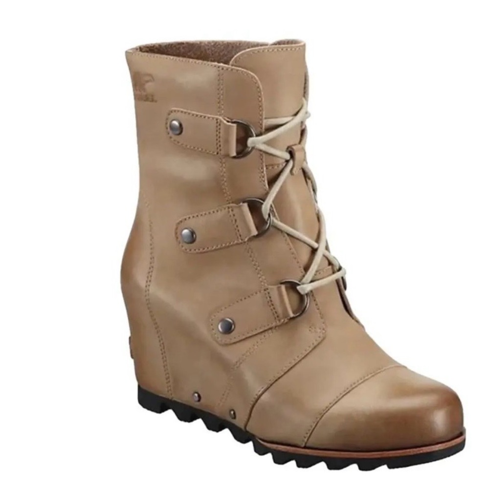 Sorel Joan of Arctic Wedge Mid Lace Boot- Size 7.5